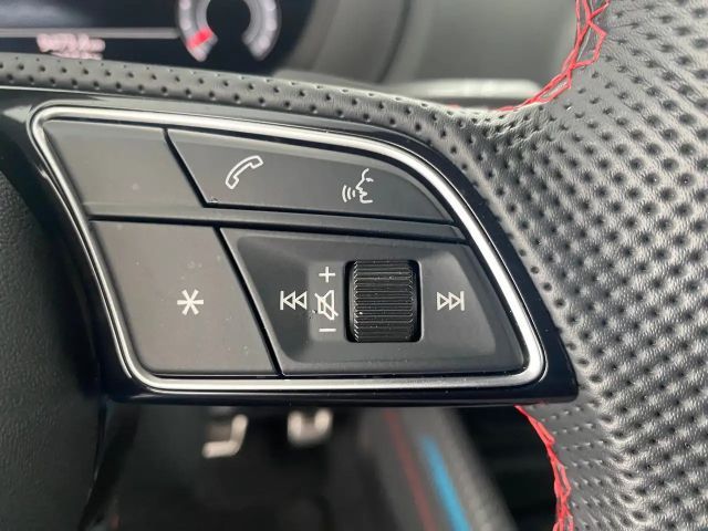 Audi Q2 35 TFSI S-Line