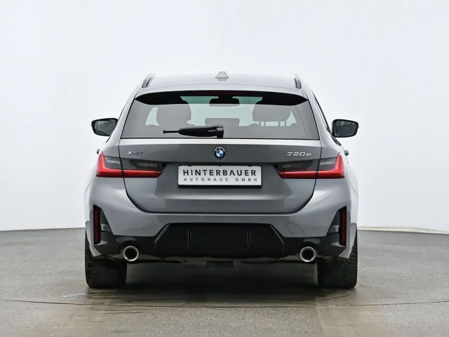 BMW 320 320e M-Sport xDrive