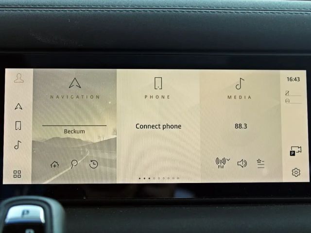 Land Rover Defender 110 Dynamic SE