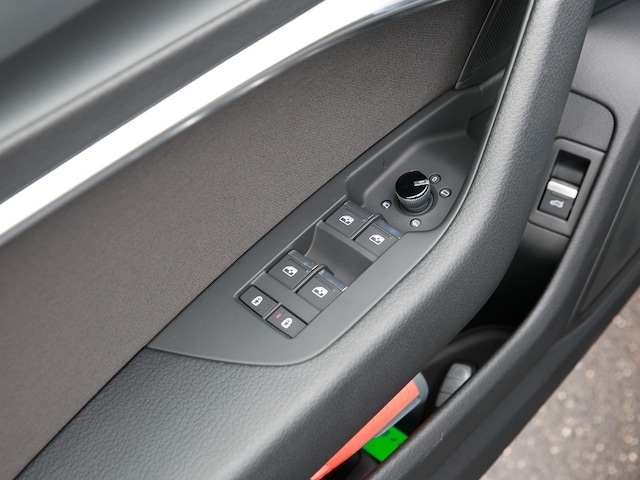 Audi A6 55 TFSI Quattro S-Tronic Sedan