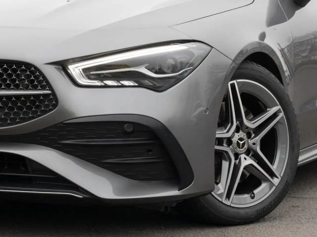 Mercedes-Benz CLA 200 AMG Line Shooting Brake