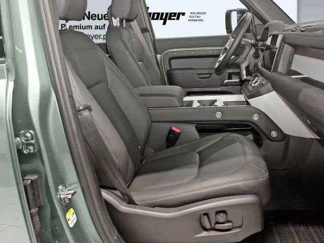 Land Rover Defender 110 D300 Dynamic SE