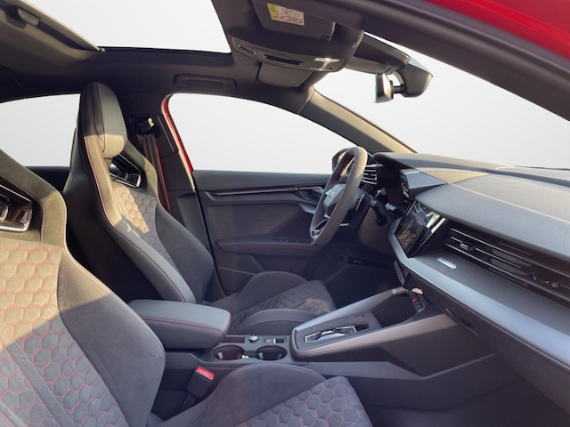 Audi RS3 Quattro S-Tronic Sedan