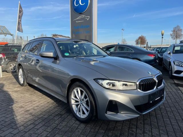 BMW 320 320d Touring xDrive