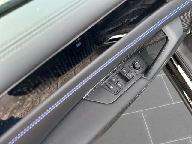 Volkswagen Tiguan 4Motion R-Line