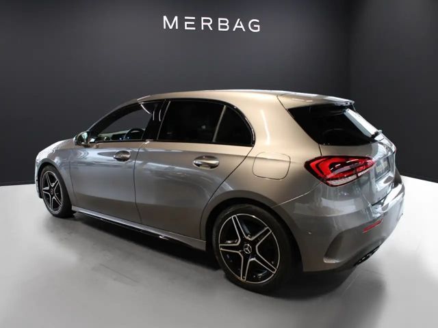 Mercedes-Benz A 220 4MATIC A 220 d AMG Line