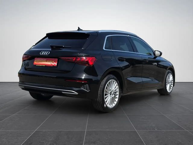 Audi A3 30 TFSI Sedan