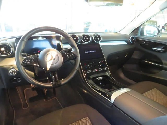 Mercedes-Benz C 180 AVANTGARDE Sedan