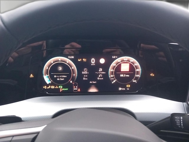 Volkswagen Golf 1.5 eTSI DSG Golf VIII