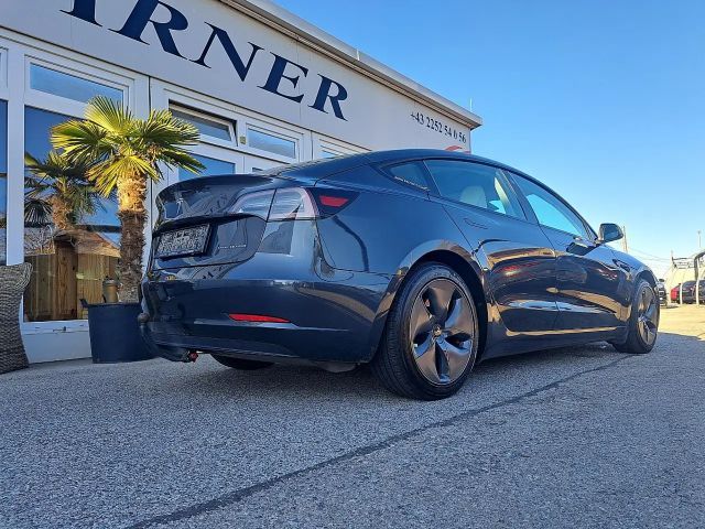 Tesla Model 3 AWD Long Range