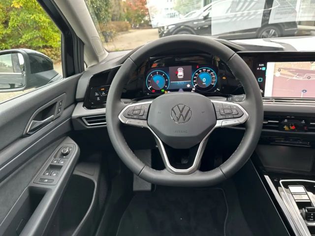 Volkswagen Golf 2.0 TDI DSG Style Variant