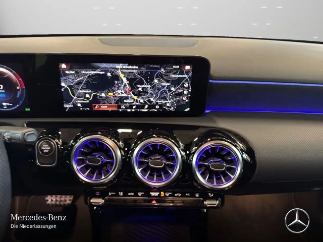 Mercedes-Benz A 250 A 250 e AMG Line