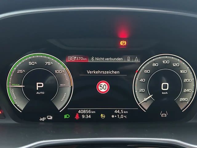 Audi Q3 1.4 TFSI Hybride S-Line