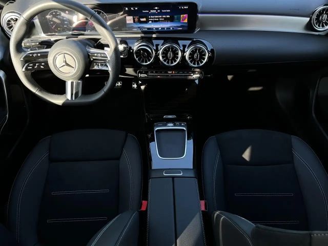 Mercedes-Benz A 200 AMG Line