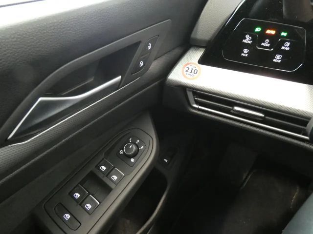 Volkswagen Golf 1.5 eTSI Style Variant