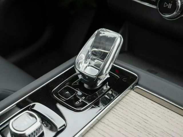 Volvo XC90 AWD Dark Plus T8