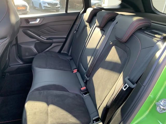 Ford Focus ST Line Wagon