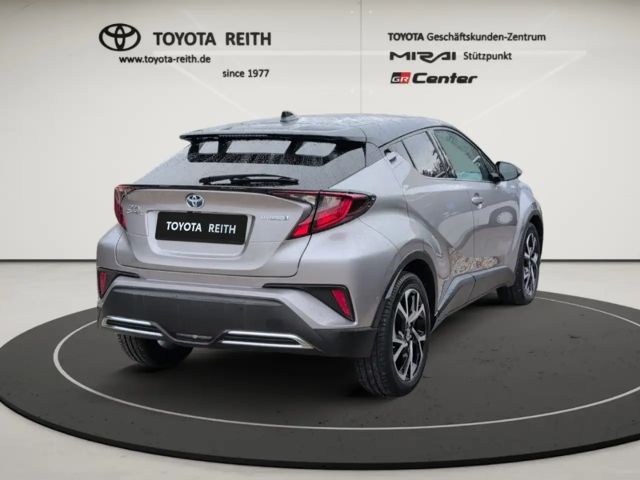 Toyota C-HR Hybride Team D