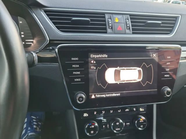 Skoda Superb Combi iV