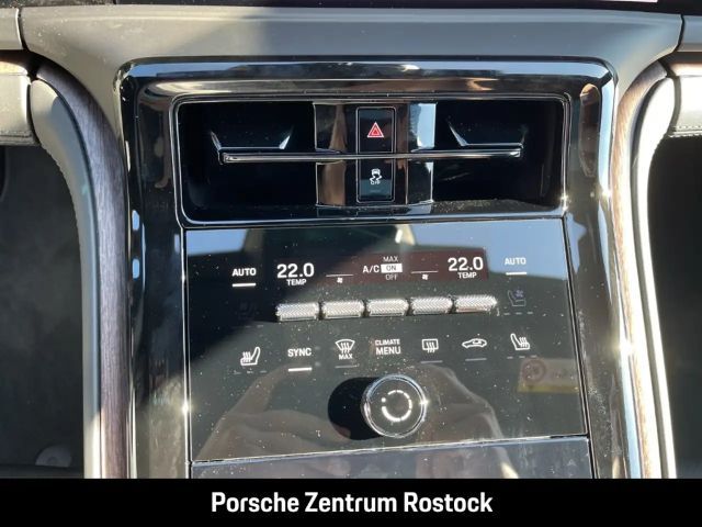 Porsche Panamera 4 E-Hybrid