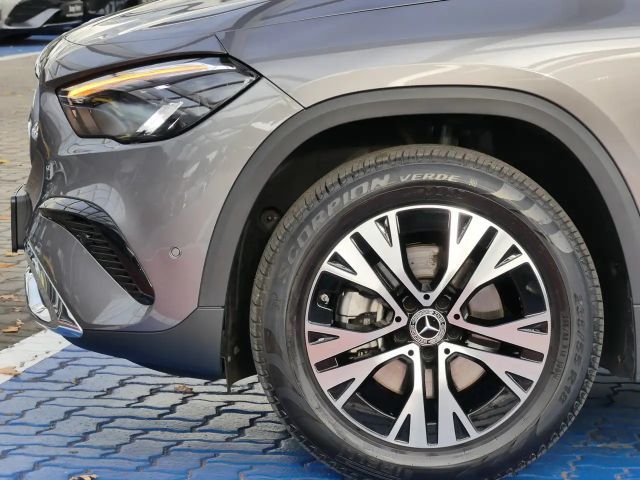 Mercedes-Benz GLA 180 Progressive