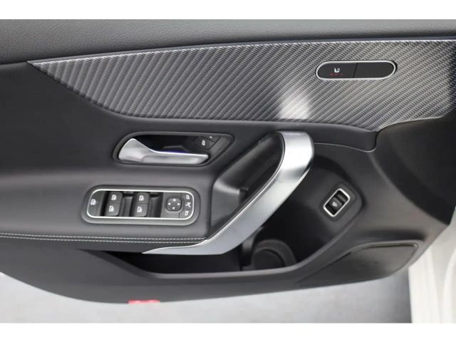 Mercedes-Benz A 180 Limo Night Distronic KeyGO Ambi Standhzg