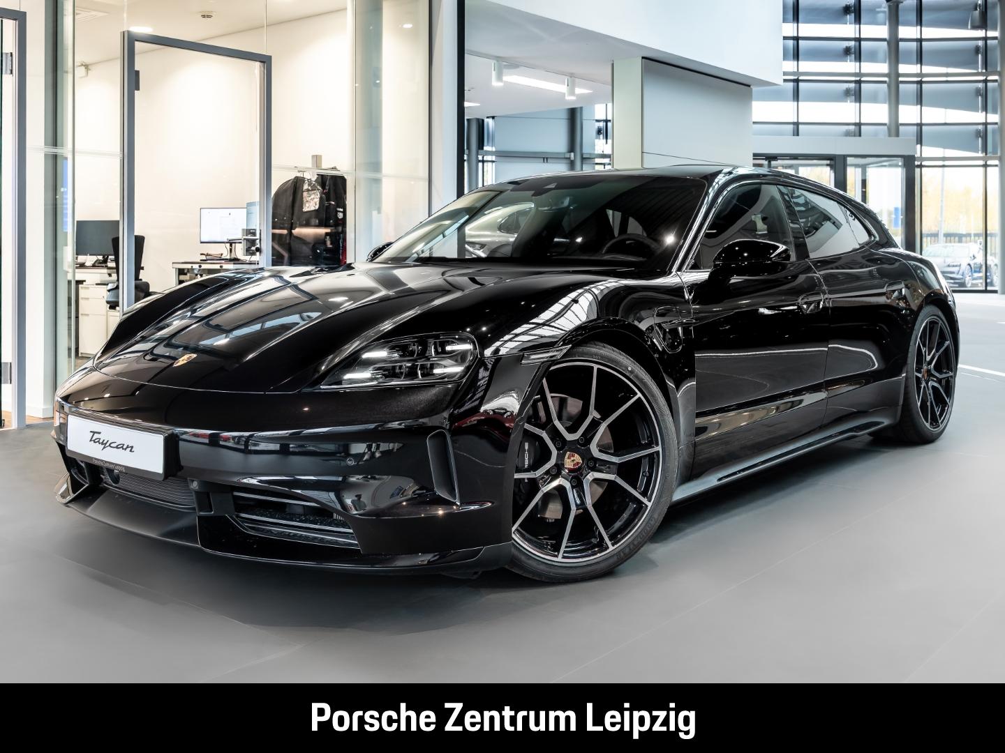 Porsche Taycan Black Edition Sport Turismo