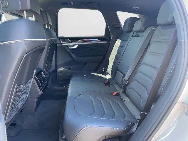 Volkswagen Touareg 3.0 V6 TDI 4Motion R-Line