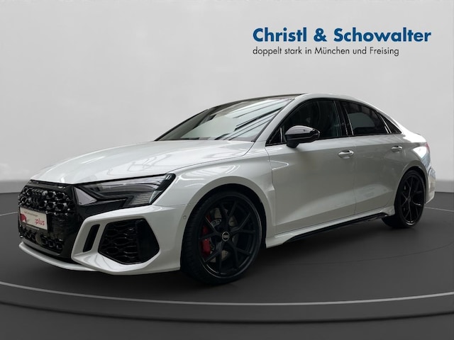 Audi RS3 Quattro S-Tronic Sedan