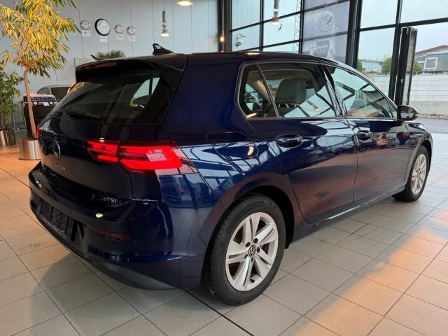 Volkswagen Golf 1.5 eTSI Life
