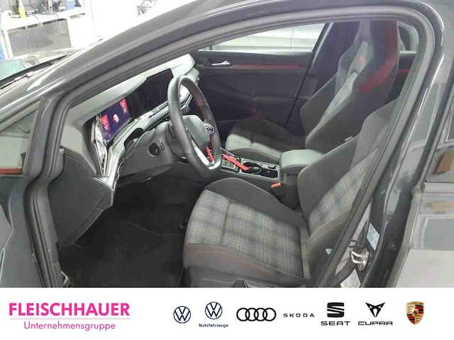 Volkswagen Golf 2.0 TSI DSG Golf VIII