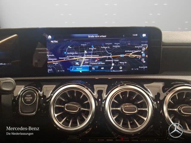 Mercedes-Benz A 250 A 250 e AMG Line