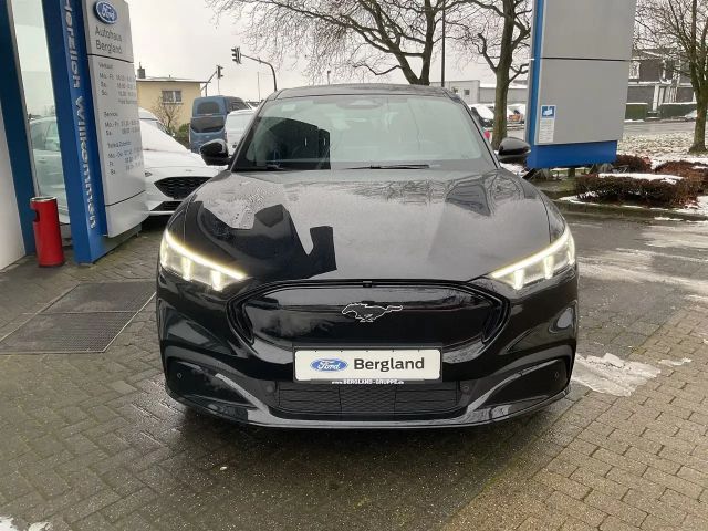 Ford Mustang Mach-E RWD