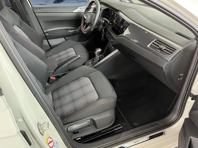 Volkswagen Polo 2.0 TSI DSG GTI IQ.Drive