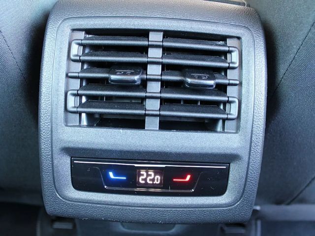 Volkswagen Golf DSG Life Variant