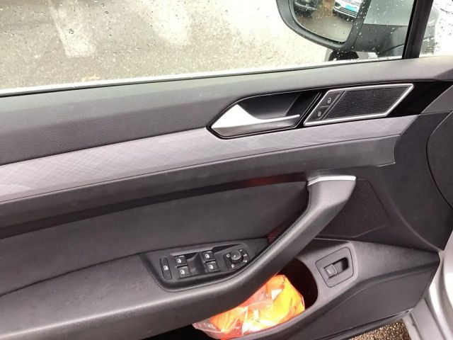 Volkswagen Passat 2.0 TDI Business DSG Variant