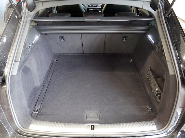 Audi RS4 Avant Quattro