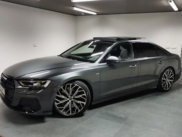 Audi S8 S-Line
