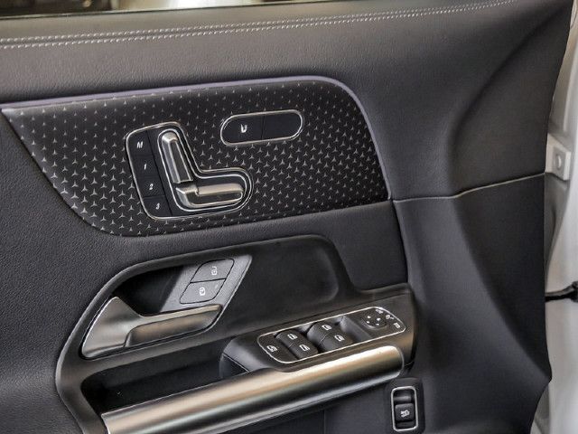 Mercedes-Benz EQA 350 4MATIC