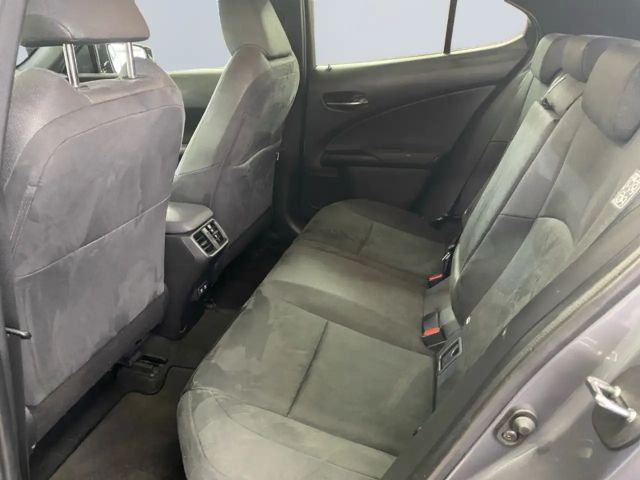 Lexus UX 250h Style Edition