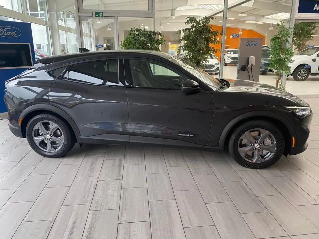 Ford Mustang Mach-E Extended range RWD