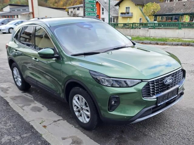 Ford Kuga Hybrid Titanium