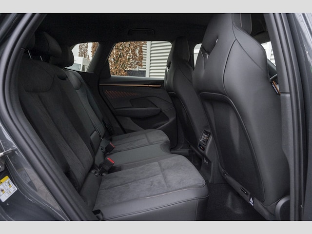 Cupra Terramar 1.5 e-Hybrid