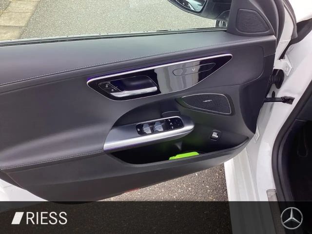 Mercedes-Benz C 300 4MATIC AMG Line Sedan