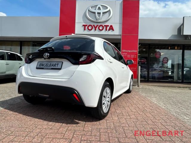 Toyota Yaris 1.0 VVT-i Comfort Hatchback