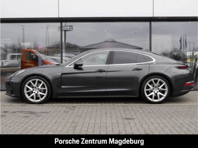 Porsche Panamera 4