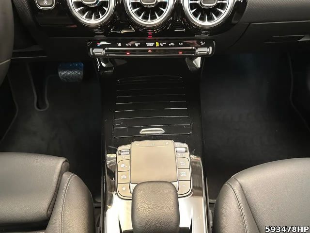 Mercedes-Benz CLA 180 CLA 180 d Progressive