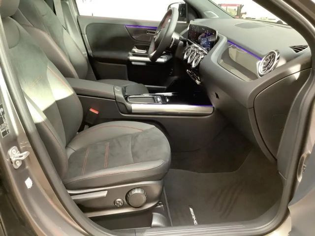 Mercedes-Benz GLA 200 AMG Line