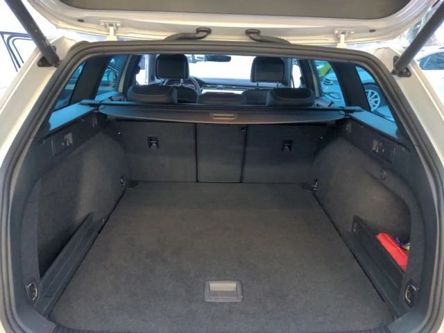 Volkswagen Passat 2.0 TSI Business DSG Variant