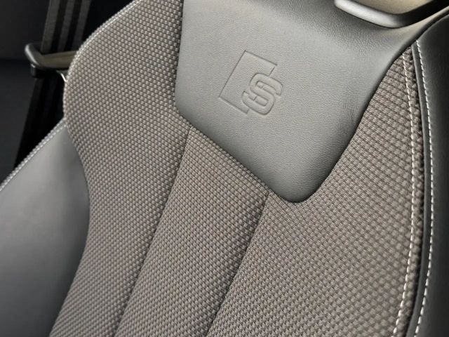 Audi A4 45 TFSI Avant Quattro S-Line